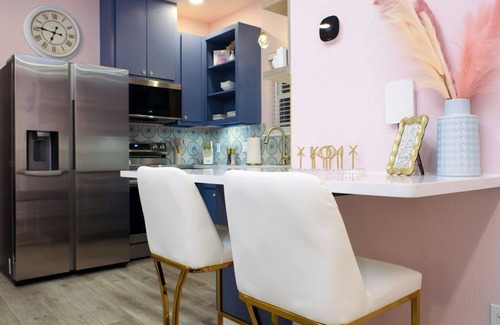 Spring Branch House | Cozy Luxe Casita | Spa Shower Deer Wine Vibes