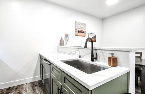 Juneau Apartment | Cozy Luxury Close to Downtown 204