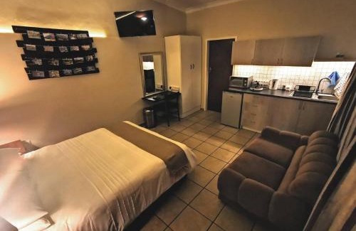 Lyttelton Manor Apartment | Cozy Manor Guestrooms