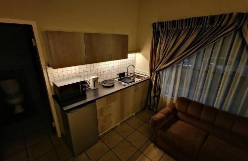 Lyttelton Manor Apartment | Cozy Manor Guestrooms
