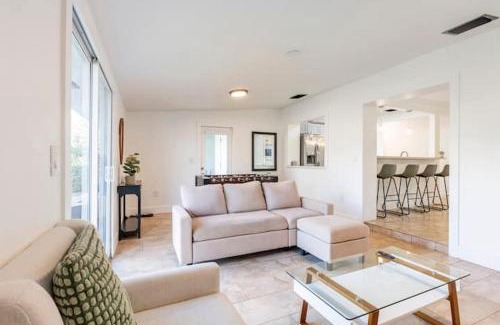 Coral Terrace House | Cozy Miami Home Pet-friendly & with Free Parking