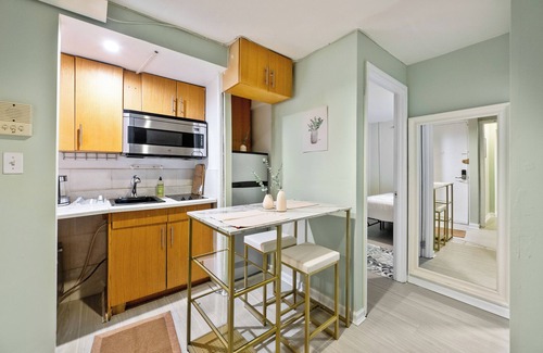 Kips Bay Apartment | Cozy Midtown Escape | 1BR Near Kips Bay!