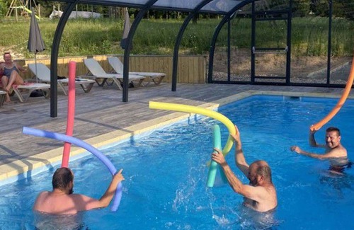 Le Fouilloux House | Cozy mobile home with terrace for 4 people