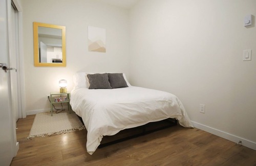 Kamloops Apartment | Cozy Modern Apartment - Near City Centre