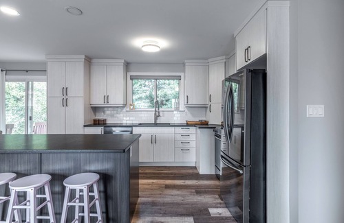 Sudbury House | Cozy, modern home in New Sudbury! Close to major highways and walking trails.