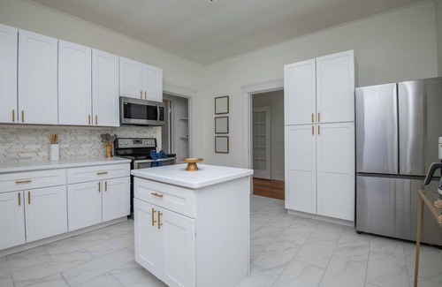 La Follette House | Cozy Modern Stay 117 Nevada