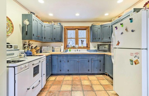 Monterey House | Cozy Monterey Home with Porch Walk to Lake Garfield