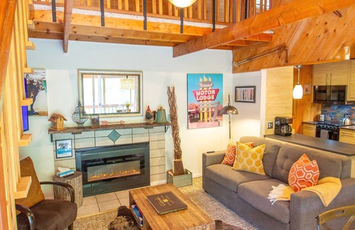 Garfield Cabin | Cozy Mountain Cabin Retreat - 5 Mins from Ski Monarch~ Welcome to RockyTop Cabin!