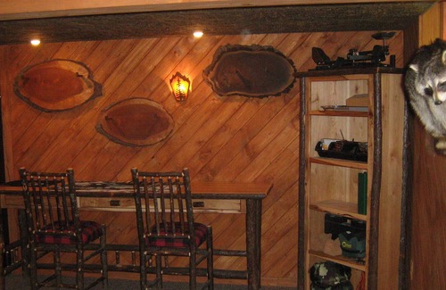 Newfoundland Cabin | Cozy Mountain Top Log Home on Private 50 Acre Woodland. Your Retreat Awaits.