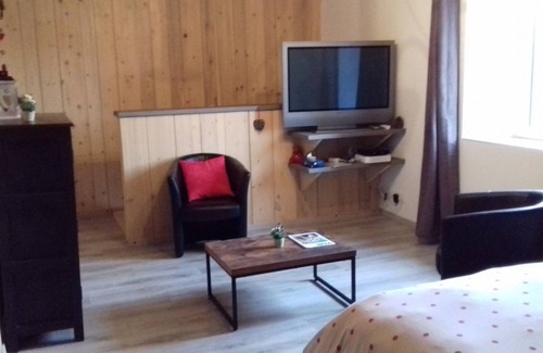 Oye-et-Pallet House | Cozy new cottage in a Comtoise house for 2 people.