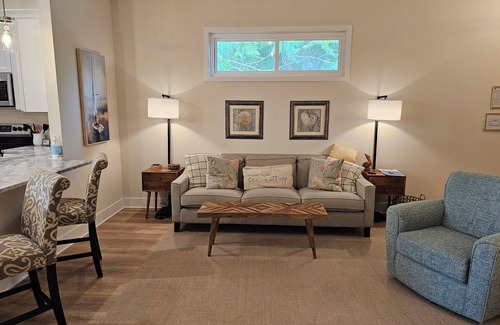 Bradenton House | Cozy new home 2 blocks from Manatee River, close to the boardwalk, and downtown
