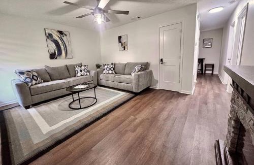 Pooler Apartment | Cozy New Modern On I-95