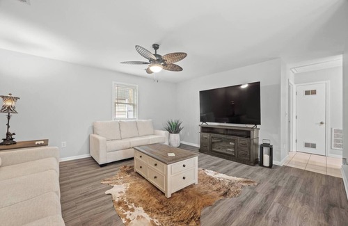 North Newport News House | Cozy Newport News Getaway