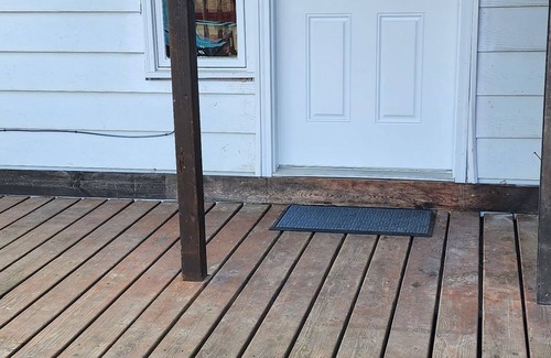 Abbott Loop Apartment | Cozy Oasis Suite