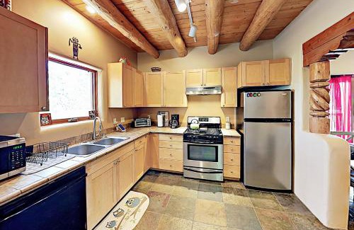 Taos House | Cozy Oasis Unit 16