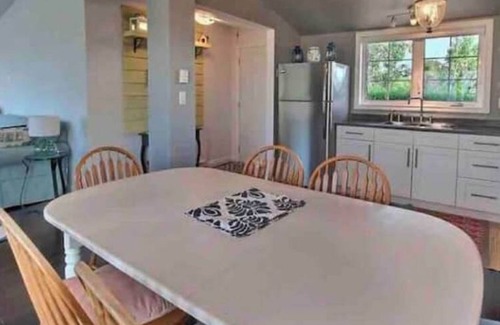 Beaubassin East Cottage | Cozy Oceanfront Cottage