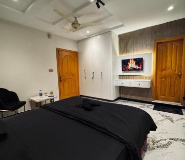 Bahria Town Apartment | Cozy One-Bed Studio Retreat