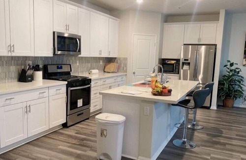 Riverside House | Cozy One-Story 3 Rooms