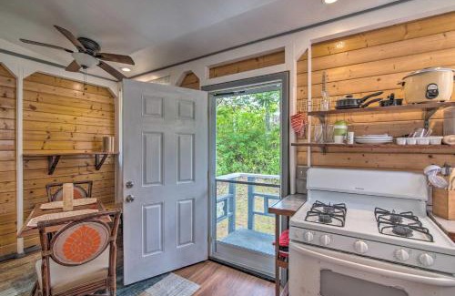 Leilani Estates Apartment | Cozy Pahoa Hideaway Near Black-Sand Beaches!