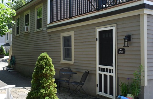 Ogunquit Apartment | Cozy Patio Suite/Heart of Ogt/Perfect for Couples