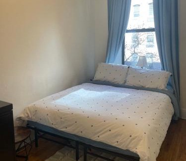 Midtown East Apartment | Cozy place in midtown NYC