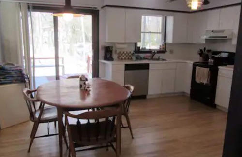 Albrightsville House | ★Cozy Pocono Cottage near Jack Frost & Jim Thorpe★