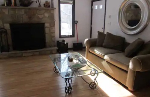 Albrightsville House | ★Cozy Pocono Cottage near Jack Frost & Jim Thorpe★