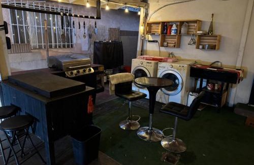 Artesia House | Cozy Private Room Near Disneyland, Beaches & Downtown LA