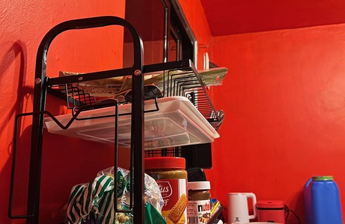 General Trias House | Cozy Private Room & Work-from-Home Office, Private Bathroom in General Trias