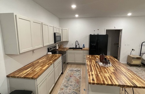 Hudson Apartment | Cozy private studio apartment