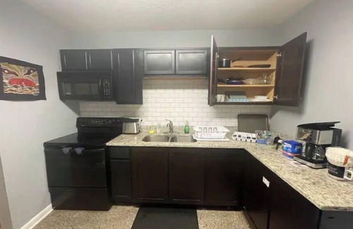 Oak Hill House | Cozy Quiet 2 Queen Bds 💎 West Jax (Pet Friendly)