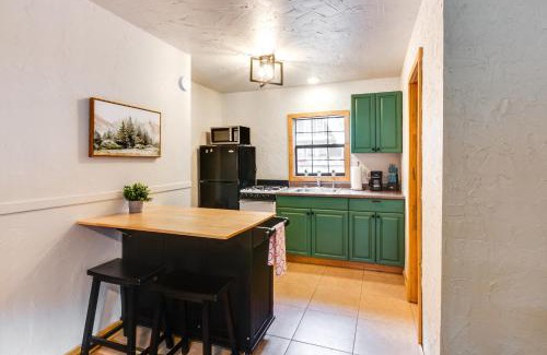 Red River House | Cozy Red River Getaway - Walk to Main Street