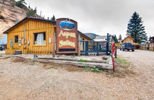 Red River House | Cozy Red River Getaway - Walk to Main Street