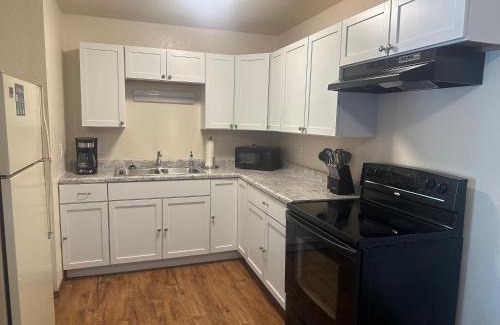 Kaukauna Apartment | Cozy Remodeled Apartment near Green Bay & Appleton