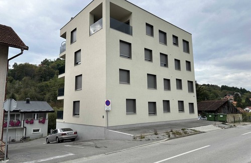Krapinske Toplice Apartment | Cozy Retreat in Krapinske Toplice: Comfort and Prime Location with Pivate Parking - One Bedroom Apartment