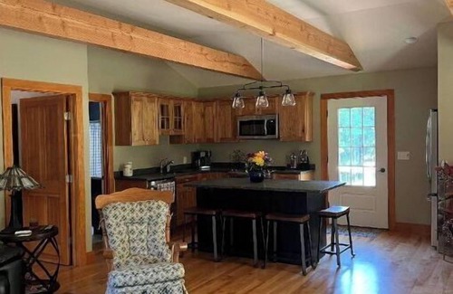 Lee Apartment | Cozy retreat in beautiful country setting