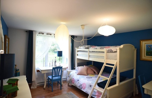 Gore Cottage | Cozy retreat in nature with all the comforts of home