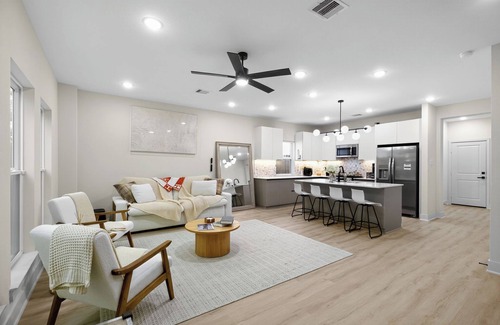 Southeast Houston House | Cozy Retreat Near Downtown Houston-Modern Amenities & Family Friendly! NRG 5Mins