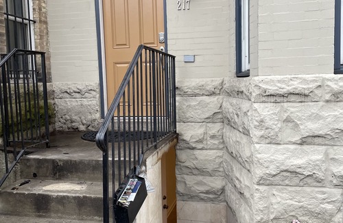 Stanton Park House | Cozy Retreat On The Hill