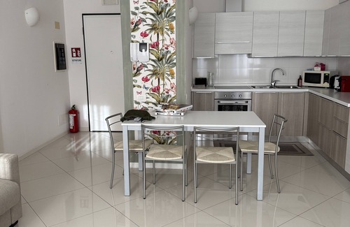 Treviso Apartment | Cozy river-view apartment, a stone's throw from the cathedral.