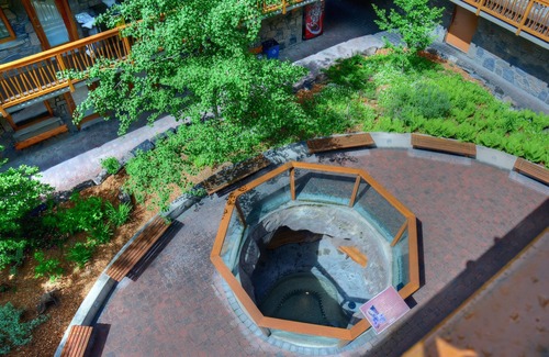 Banff Condo | Cozy Rockies Escape + Access to Grotto Hot Pools