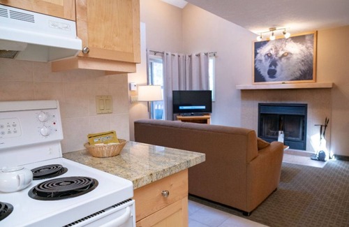 Banff Condo | Cozy Rockies Retreat | Hot Tub Access!