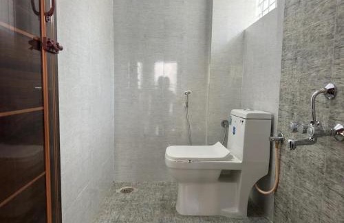 Electronics City Apartment | Cozy Room 1Bhk with Lift 102