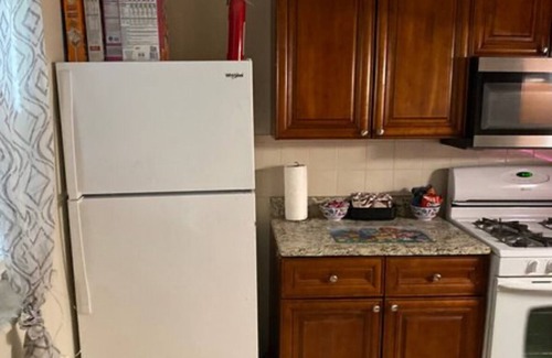 Northwest Columbus Apartment | Cozy Room in apartment with fitness room, WiFi in welcoming Columbus