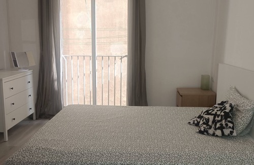 Sant Antoni Apartment | Cozy room in the city center