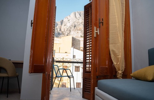 Cinisi House | COZY ROOMS 5 MINUTES FROM THE SEA