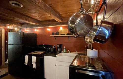 Lanesborough Apartment | Cozy Rustic Apt in 18th c Berkshire Farmhouse