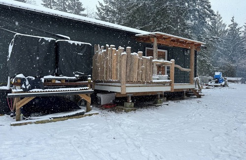 Courtenay Apartment | Cozy Rustic Suite (pet-friendly)on a 5 acre farm in the beautiful Comox Valley.