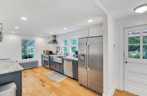 Noyack House | Cozy Sag Harbor Home Minutes from the Beach, Restaurants, Town Shopping