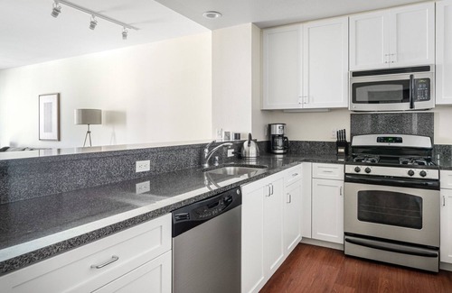 Santa Clara Apartment | Cozy Santa Clara 1BR w/Parking, Gym, walk to Groceries, by Blueground